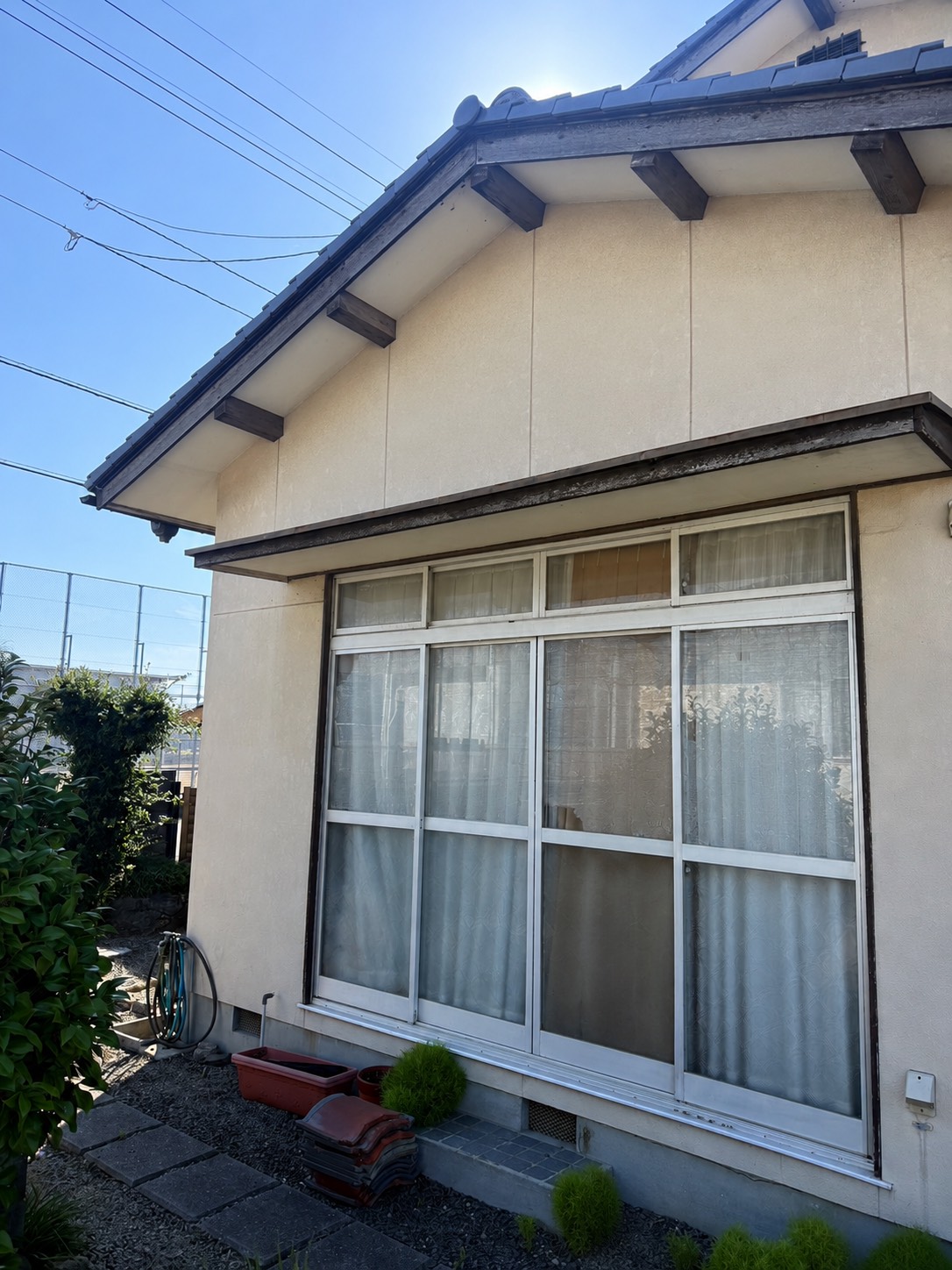 テラス屋根設置前の外構施工前